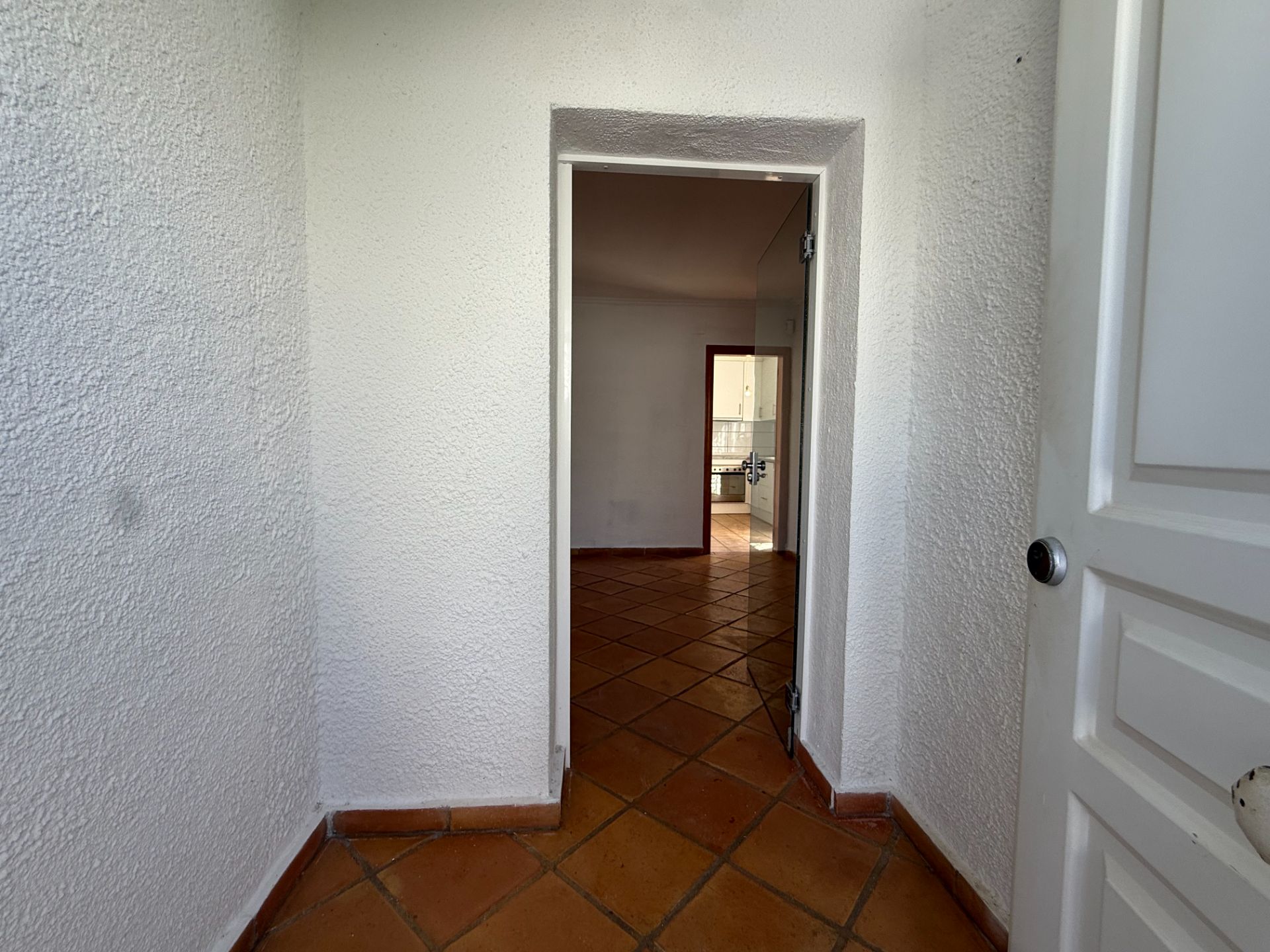 Chalet Independiente con Dos Viviendas - Oportunidad de Inversión en Zona de Playa - Image 12